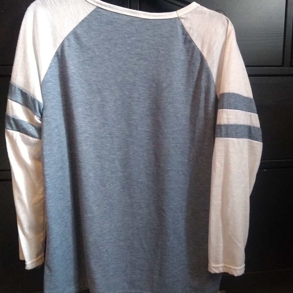 Long sleeve tee - Picture 3 of 3